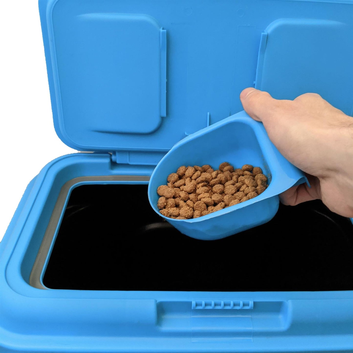 Airtight Containers with Scoop for Dry Pet/Bird/Fish Food  - 7kg (15L) /15kg (30L)